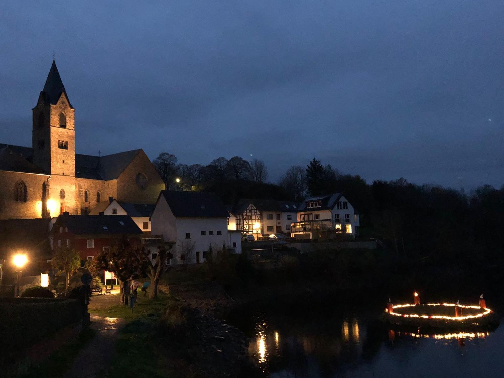 Ritterstube - Eifelstube mit Charme, außergewöhnliches Ferienhaus Ulmen Exterior foto