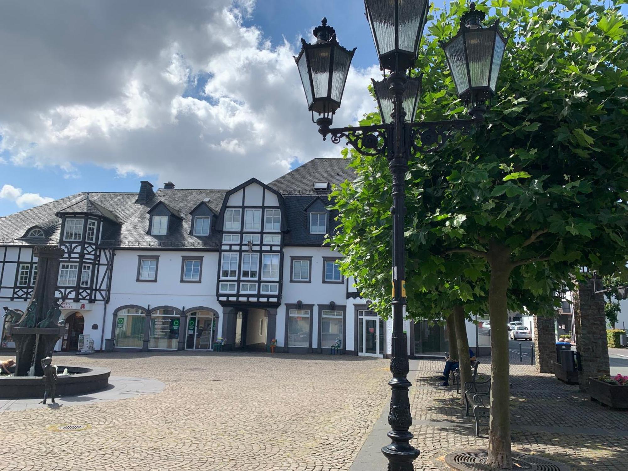 Ritterstube - Eifelstube mit Charme, außergewöhnliches Ferienhaus Ulmen Exterior foto
